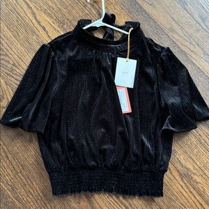 Voy short sleeved smocked waist black velvet top